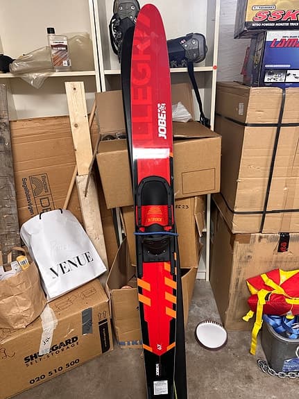 Jobe Allegre vattenskida 67" röd/svart