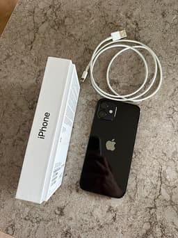 iPhone 12 64 GB svart