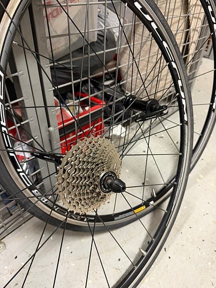 Bianchi Intenso med kolfiberfälgar 28m + 25mm fälgar
