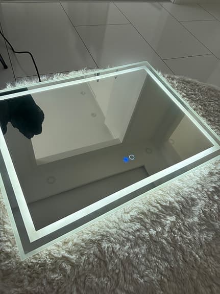 spegel med LED-belysning, helt ny