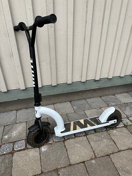 White Dirt Scooter Offroad Air