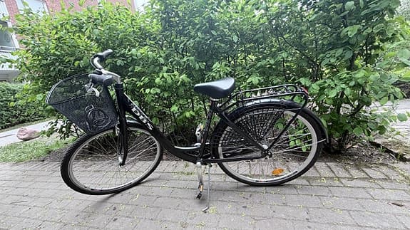 DBS damcykel stadscykel 51 cm 28" svart