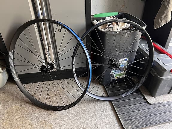 Nytt hjulpar. Ibis S35 Carbon i9 Mullet 29" / 27,5"