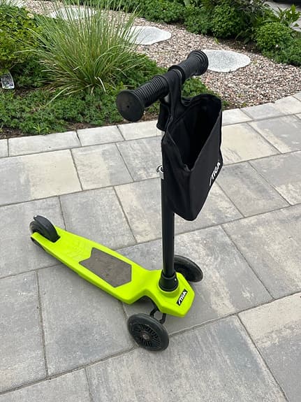 Stiga sparkcykel trehjuling grön för barn