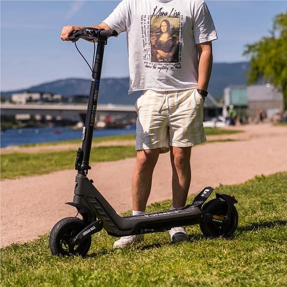 E-wheels E2S Urban Max Fulldämpad MaxControl 1300W Elsparkcykel 40km/h ++