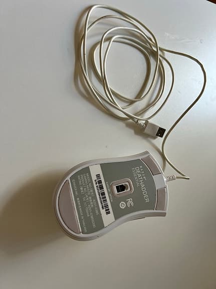 Razor Deathadder Essensial Gamingmus