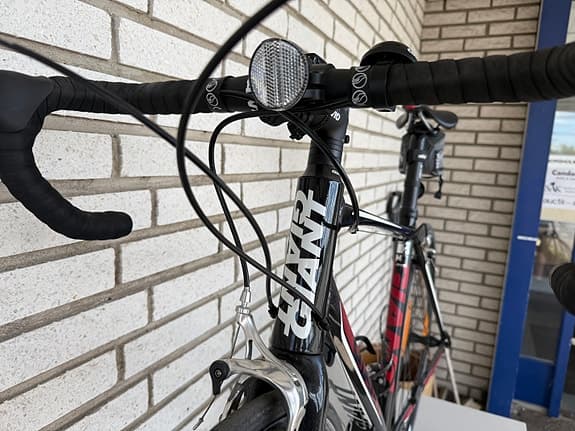 Giant Defy landsvägsracer