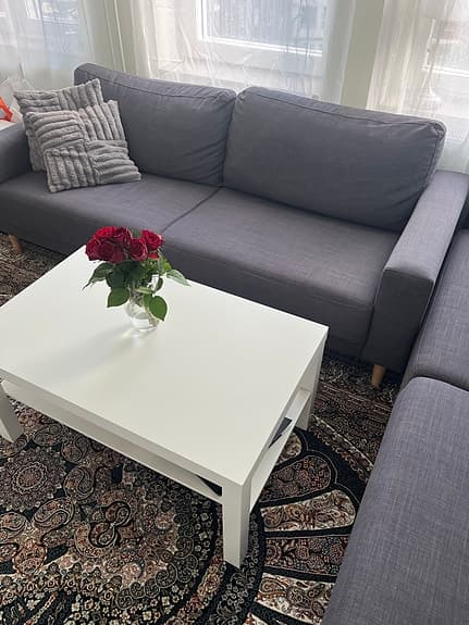 2 st 3-sits soffor från Jysk + soffbord
