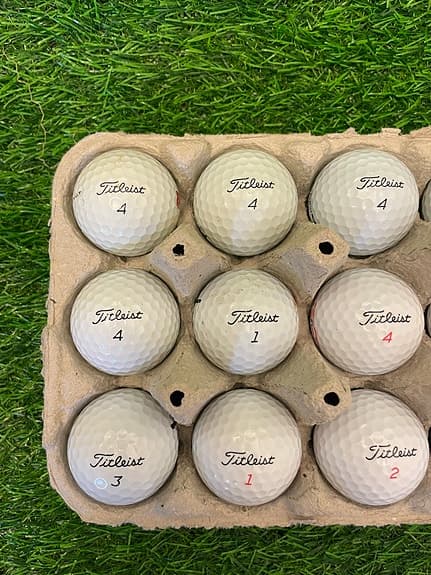Titleist golfbollar vit 15 st Finns PRO v1or