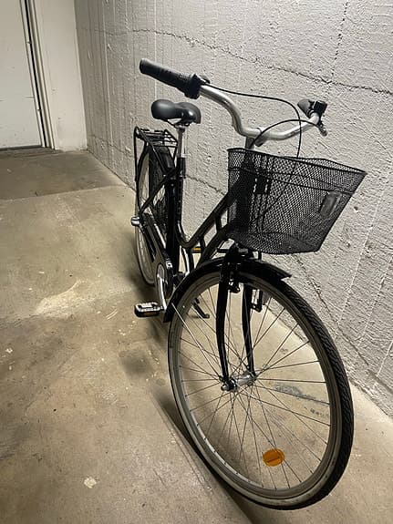 28 tums damcykel Velocity Vilma FIN