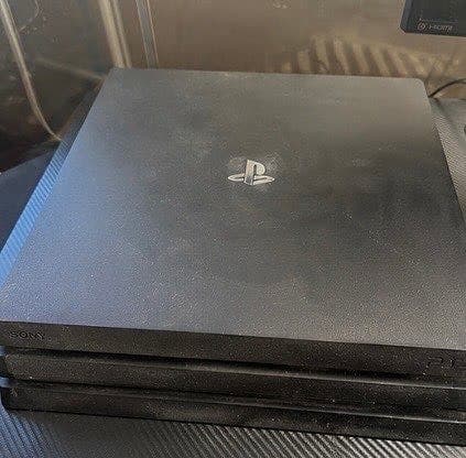 Sony PlayStation 4 Pro spelkonsol svart