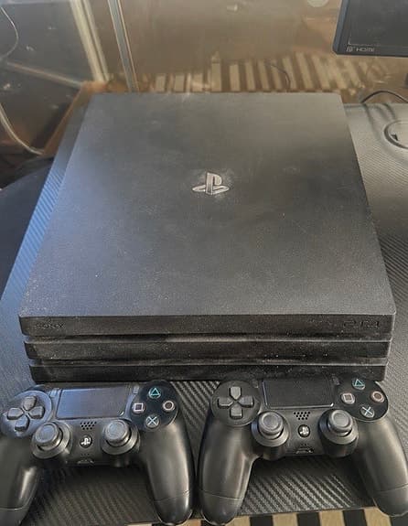 Sony PlayStation 4 Pro spelkonsol svart
