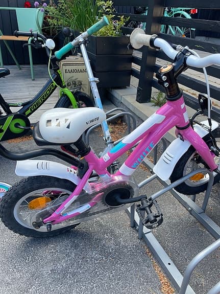 Fin barncykel 12 tum – perfekt första cykeln!