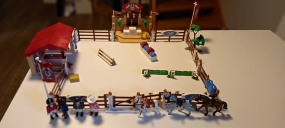 Till salu: Playmobil 70337 Country Hästtävling!