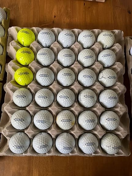 100 golfbollar