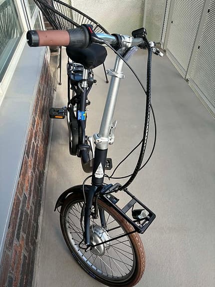 Elcykel Monark. Delbar