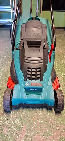 Gräsklippare Bosch + trimmer Meec