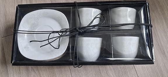 Köksutrustning vinställ ek, Tupperware, Kaffekoppar
