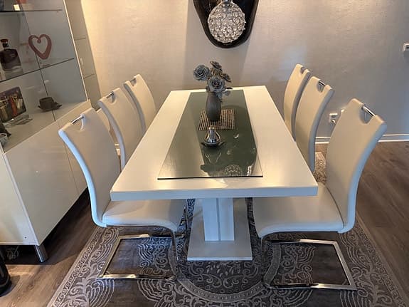 Matgrupp 6-Skinn Stolar Vita Beige med Vit Bort med Glasskiva Vitrinskåp 3ST