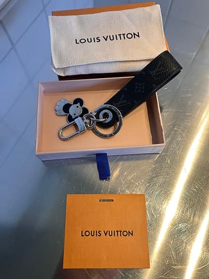 Louis Vuitton  - nyckelring