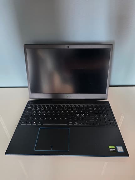 Dell 3590 15"