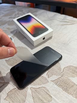 Apple iPhone SE 3 Generation 64 GB svart mörk blå