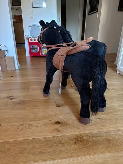 Leksakshäst med galoppljud 50cm