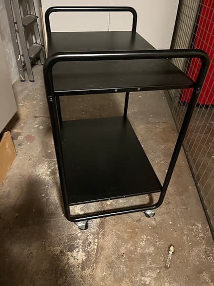 Serveringsvagn/ Hylla med hjul.