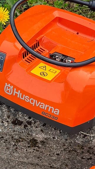 Husqvarna 536LiL grästrimmer med laddare