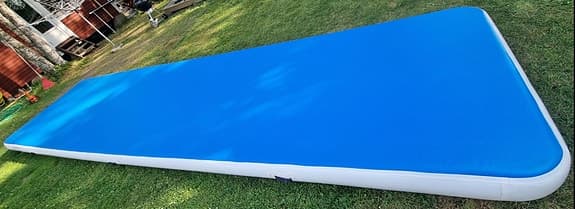 AirTrack One 8 x 2 m, 20 cm – toppmodell – mycket fint skick