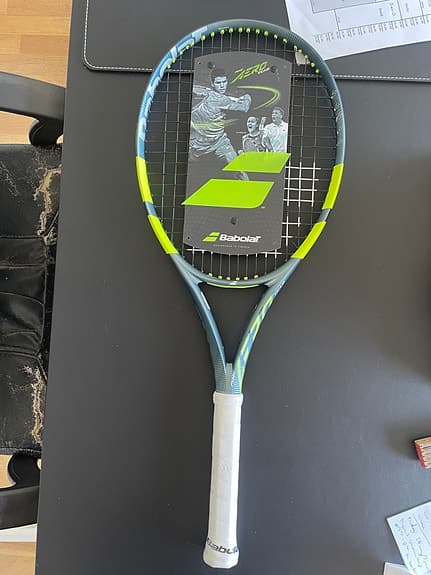 Babolat pure aero TEAM 285 g helt nytt