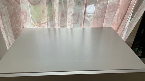 Fin byrå med 5 lådor
