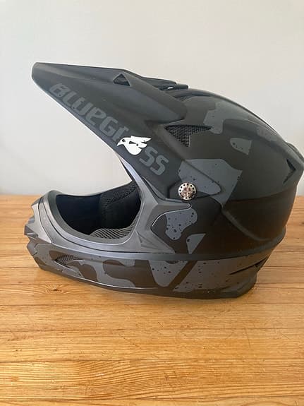 Bluegrass fullface hjälm S (54-56)