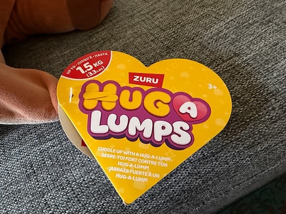 NY! ZURU Hug-A-Lumps 1,5kg Highland Ko gosedjur