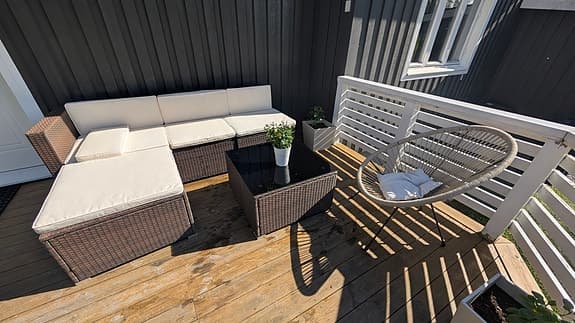 Utemöbler / Loungemöbler med bord och dynor