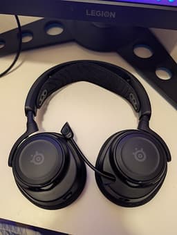 SteelSeries Arctis Nova 7 trådlös gaminghörlurar