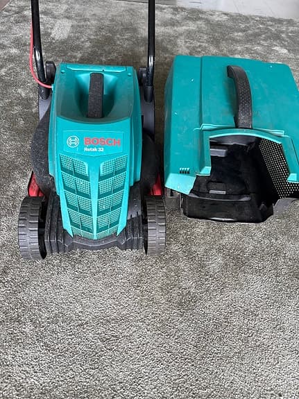 Bosch Rotak 32 elgräsklippare grön