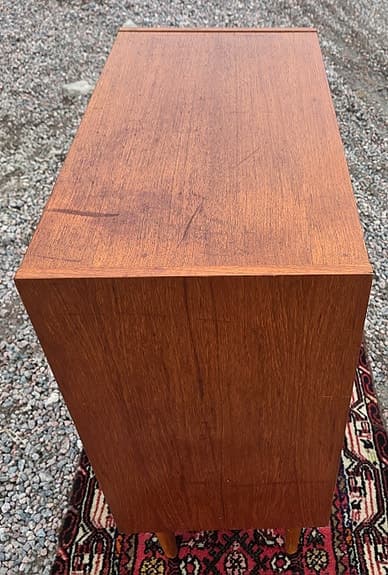 Byrå 4 lådor teak 1950-talet