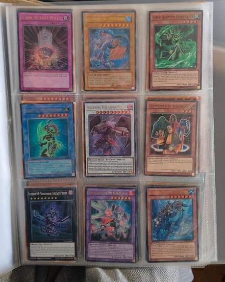 Yu-Gi-Oh! Stor samling med blandade kort