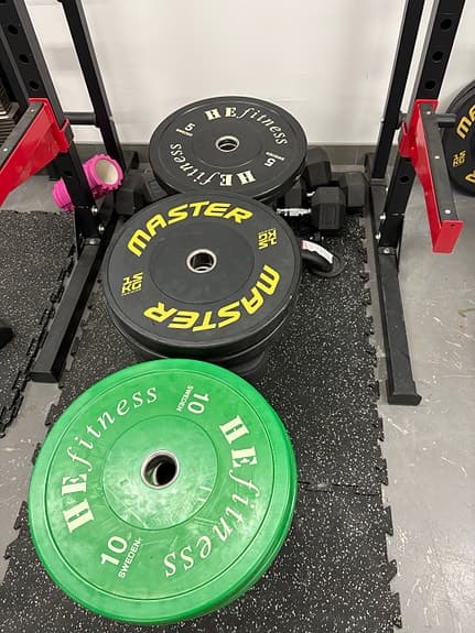Master XT8 träningsställning med bänk, skivstång, vikter
