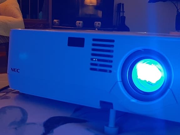 Projektor NEC NP410P