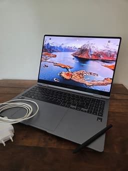 Galaxy Book4 Pro 360 (16", Core Ultra 5, 16GB, 500GB) Windows 11 PRO
