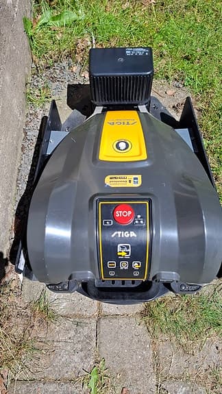 Stiga M5 robotgräsklippare