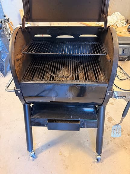 Weber Smokefire grill / rök EX4