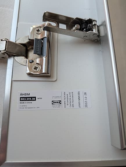 2st Ikea spegeldörr