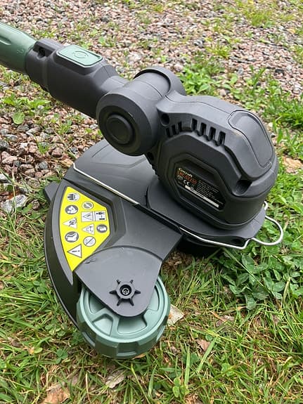 Grästrimmer batteridriven grön