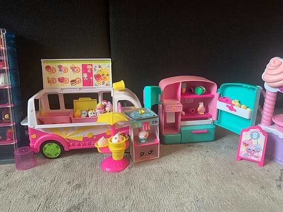Shopkins