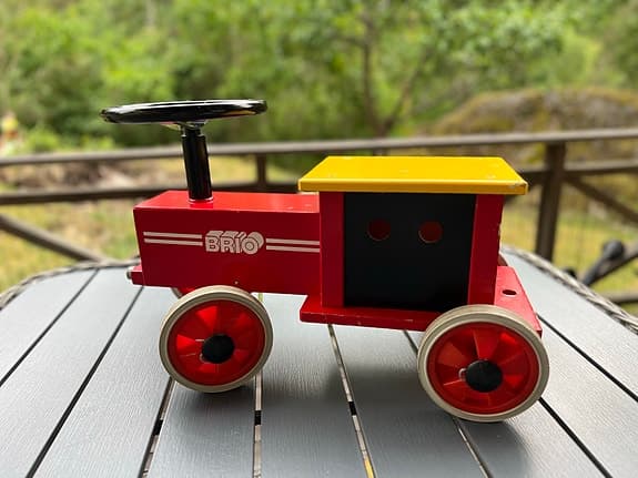BRIO gåbil / åkleksak tåg med ratt