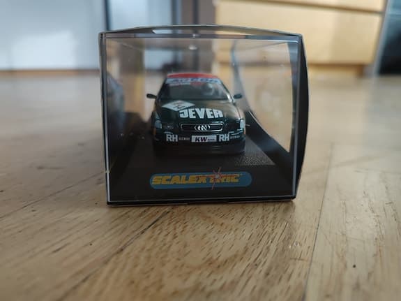 Scalextric Audi DTM slotbil