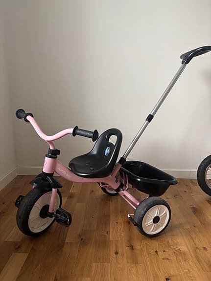 Nordic Hoj trehjuling med skjuthandtag – rosa